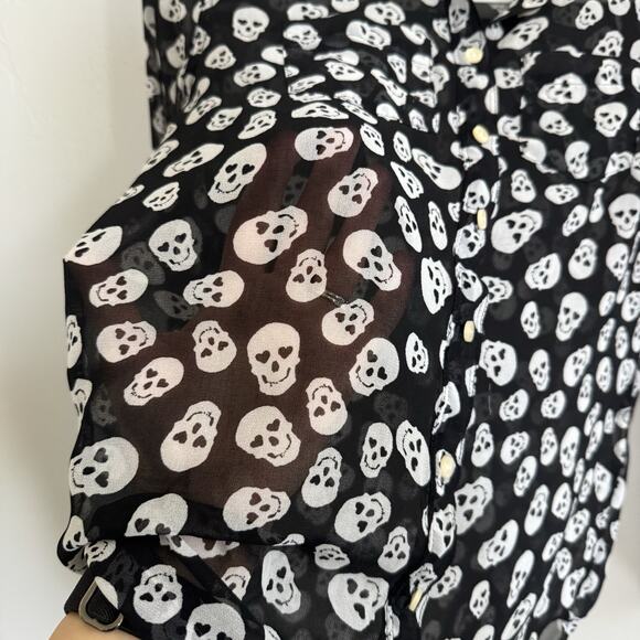 Aeropostale Sheer Skull Long Sleeve Button Up Shirt Woman’s XS Black Heart Eyes - Picture 5 of 9